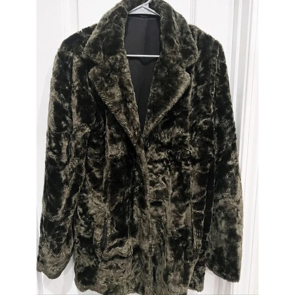 B. Moss Coat Collection Women’s XL Olive Green Faux Fur Plush Jacket